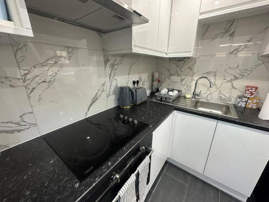 2 Bedroom House,Brownhillrd Se6 London Eksteriør billede